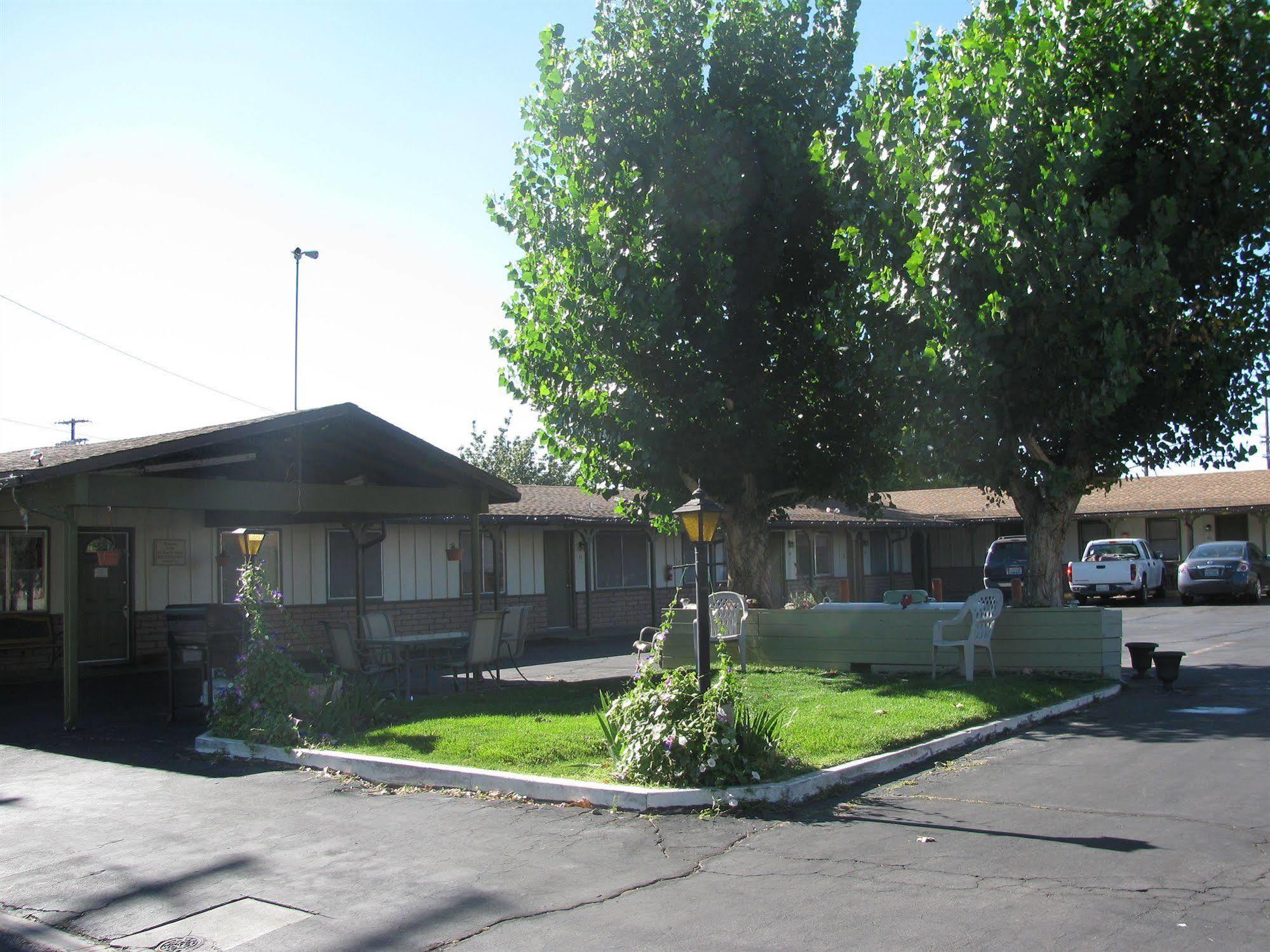 El Rancho Motel Bishop Esterno foto