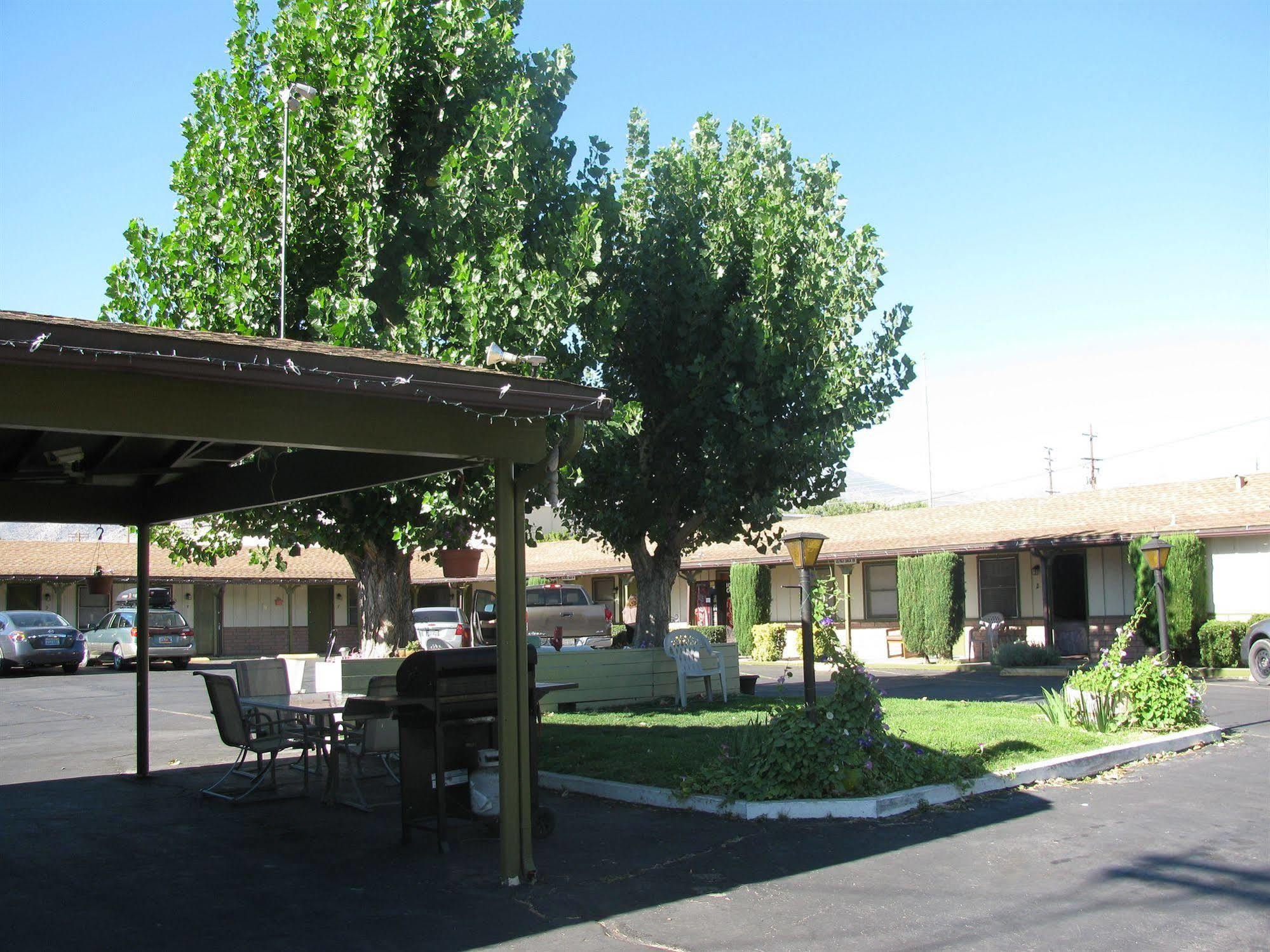 El Rancho Motel Bishop Esterno foto